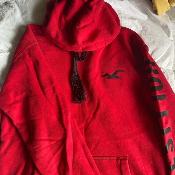 hollister sweater - Picture 3 of 4